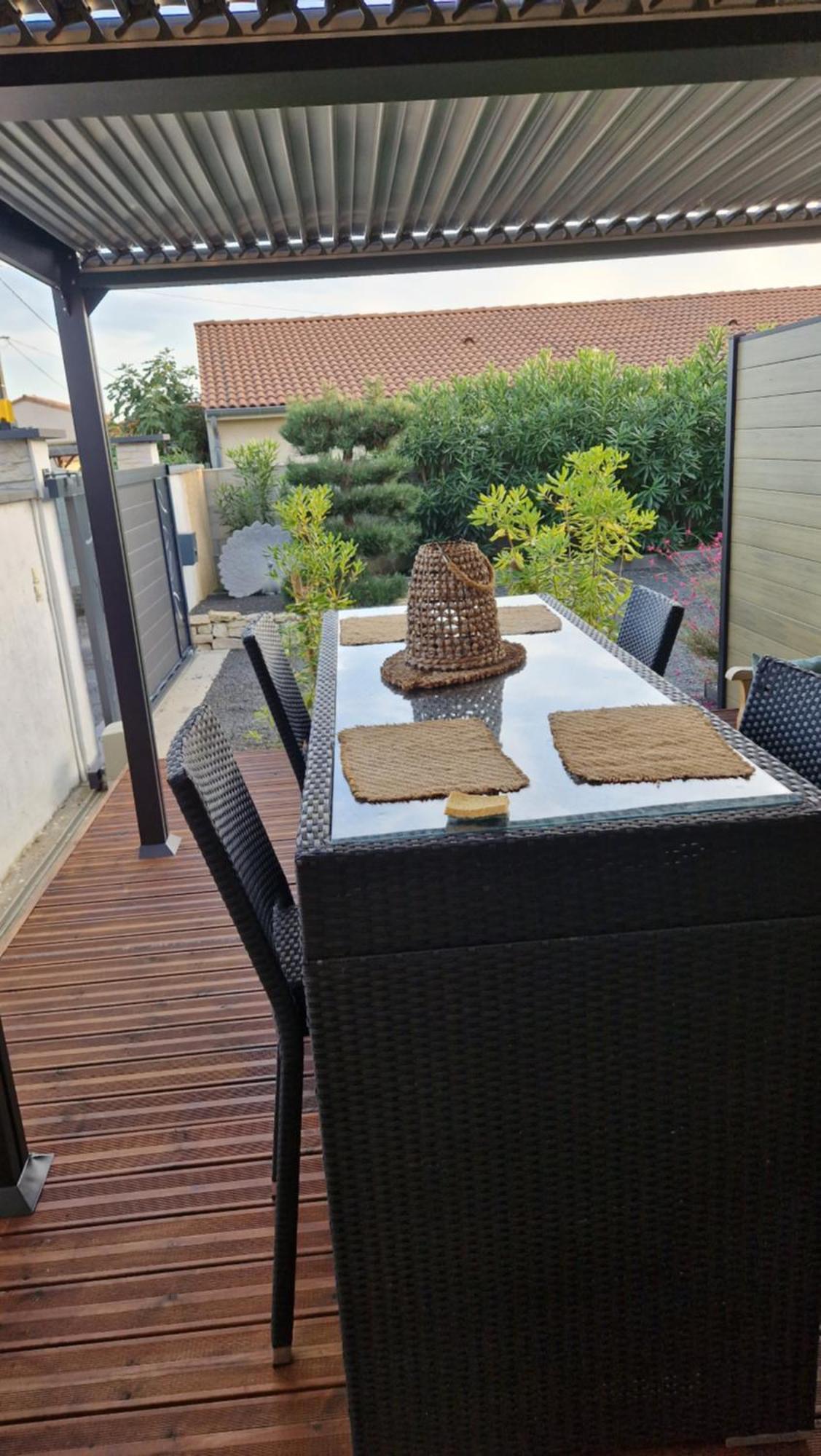 Appartement Pour 4 Avec Terrasse Chanos-Curson 외부 사진